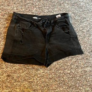 Curvy black ripped shorts baddie aesthetic cute basic everyday wear